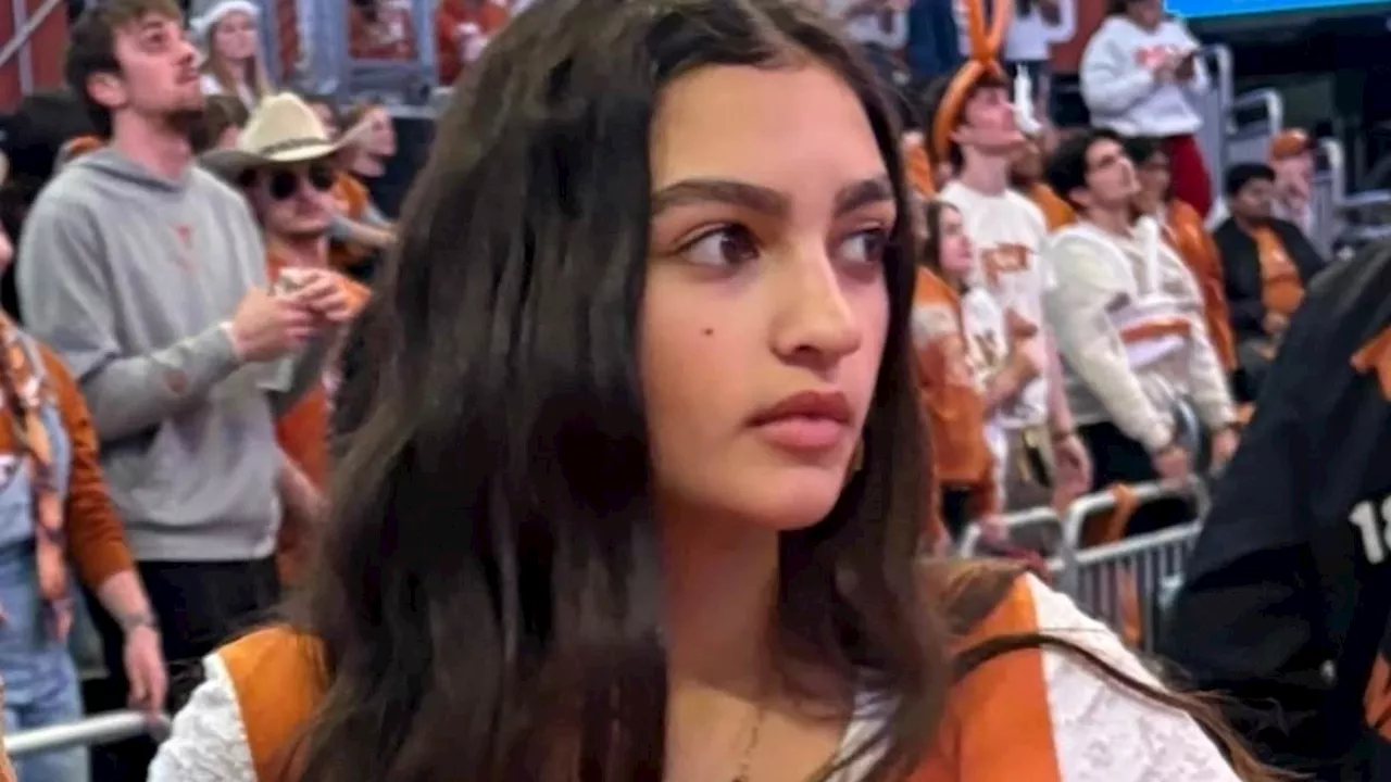 Matthew McConaughey and Daughter Vida Cheer on UT Women's Basketball Team