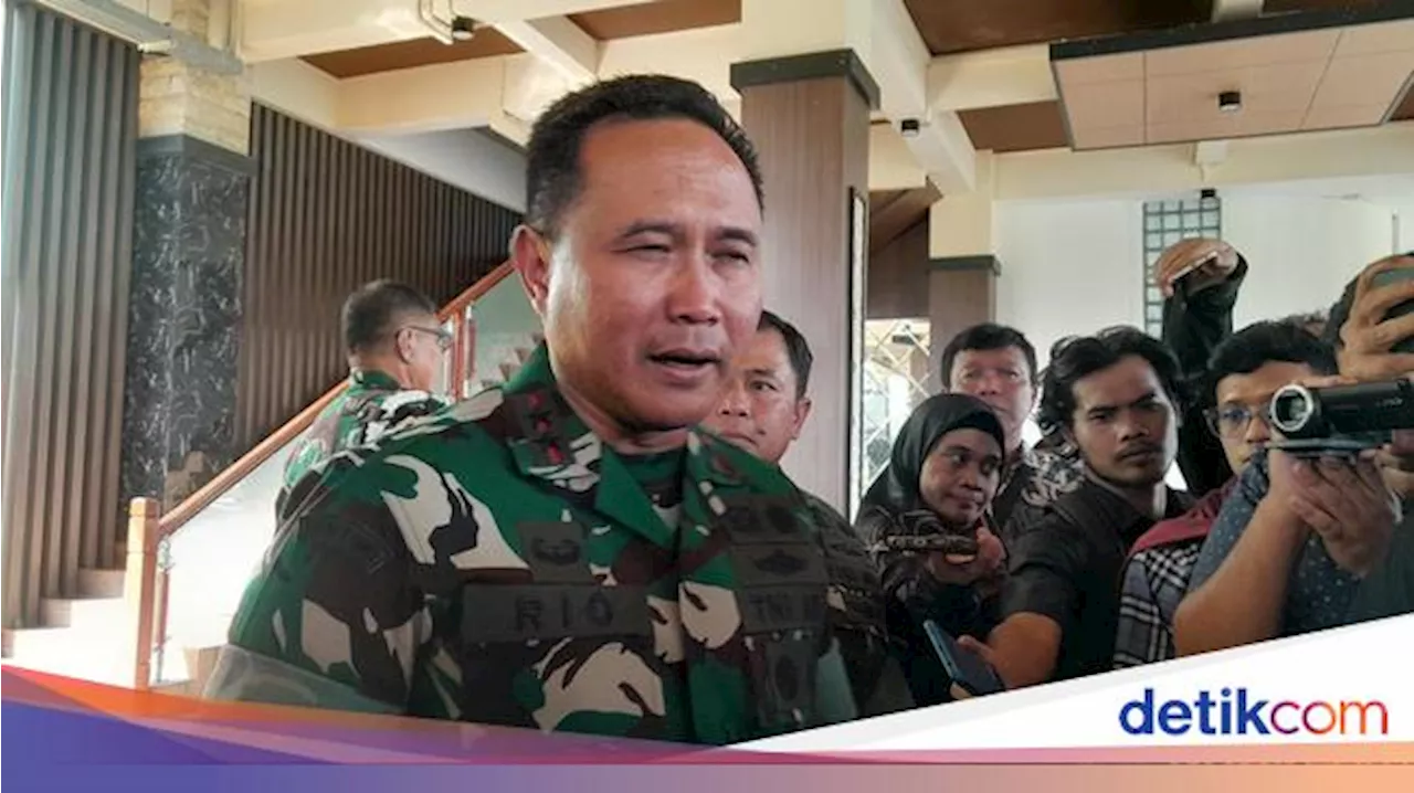 Babinsa Jadi Pengajar Sementara SD di Nias yang Siswa Ngeluh Tak Ada Guru