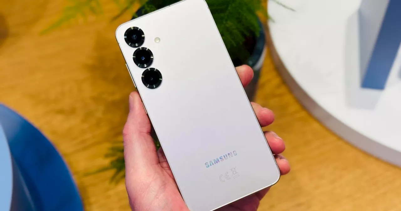 Samsung Galaxy S25 Series Doesn't Include Charger in the Box