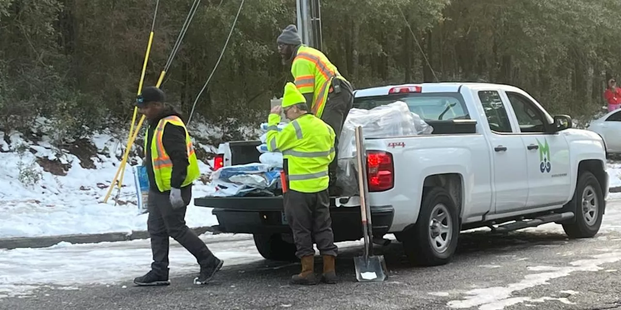 Icy road traps Mobile apartment residents for days