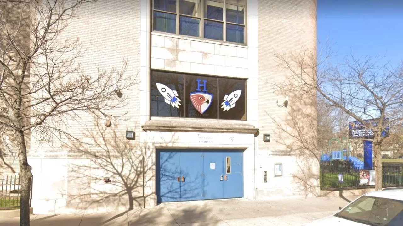 ICE Agents Blocked from Chicago Elementary School