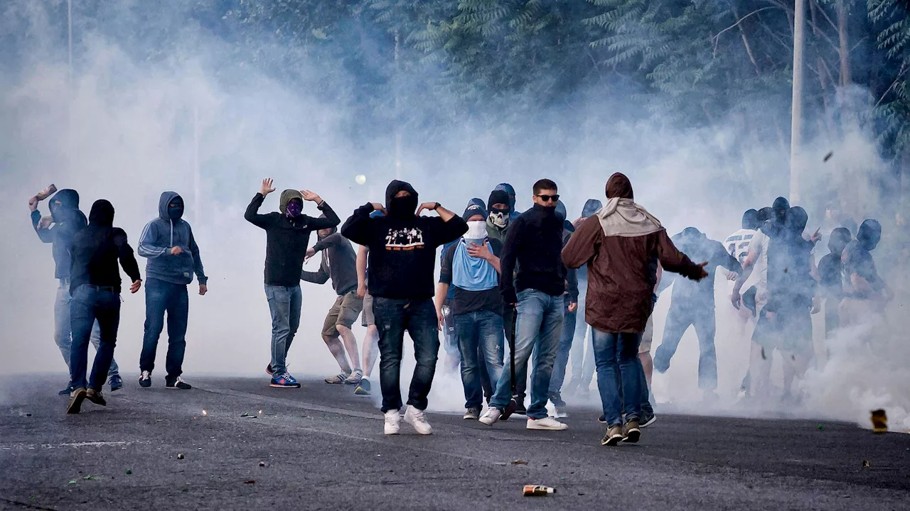  Attacke auf 70 Fans mit Messern – fünf Männer in Haft
