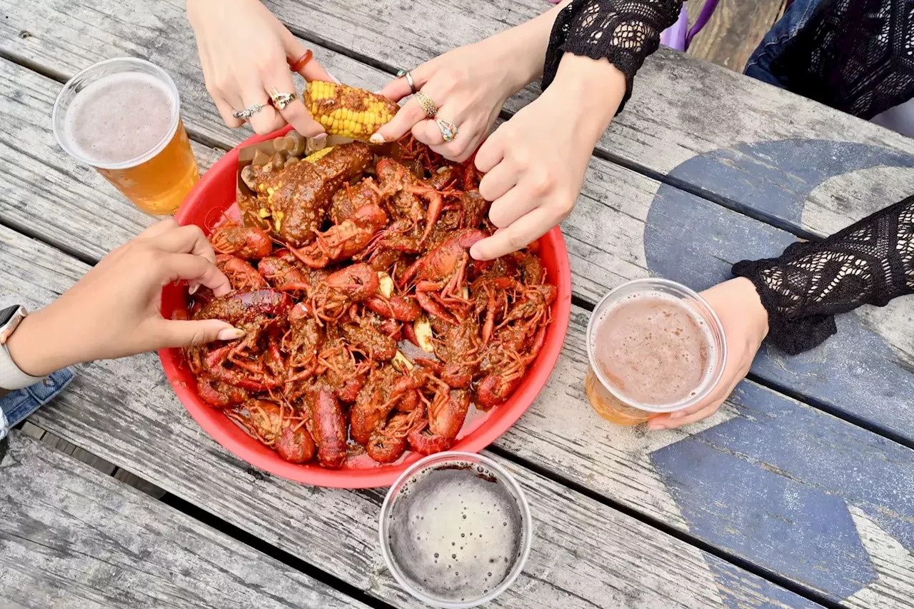 Houston’s 5 Best Weekend Food Bets: Crawfish Season is Upon Us