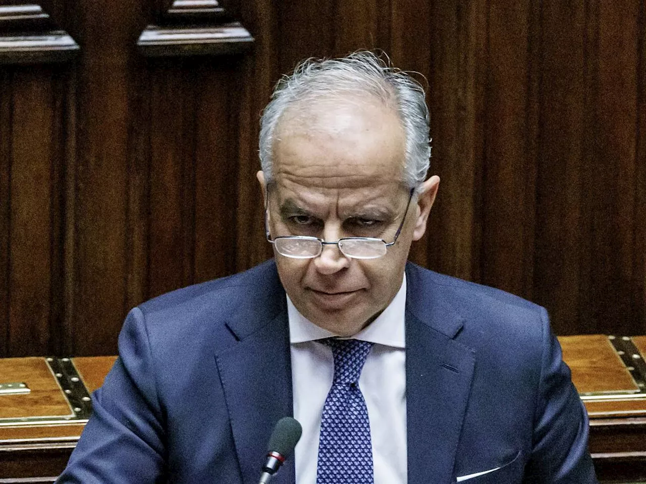 Carceriere Libico Arrestato e Rimpatriato: Polemiche al Senato