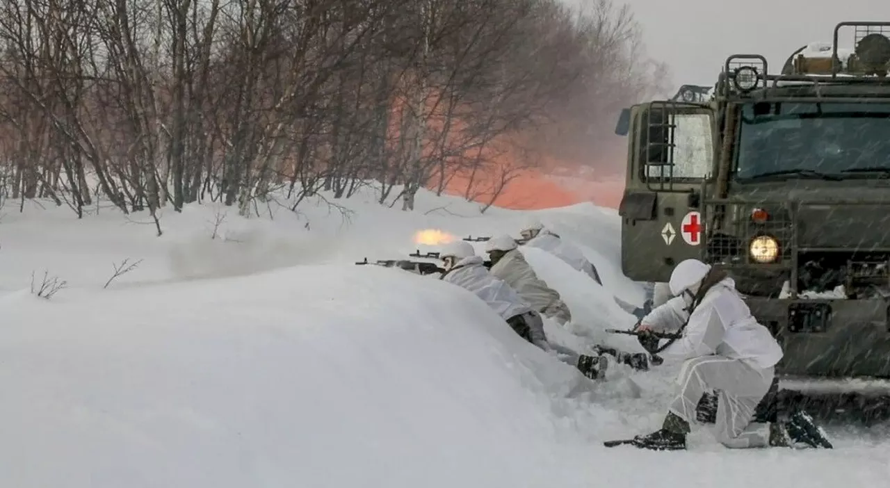 Allarme Finlandia: Mosca raddoppia l'esercito al confine con la Nato