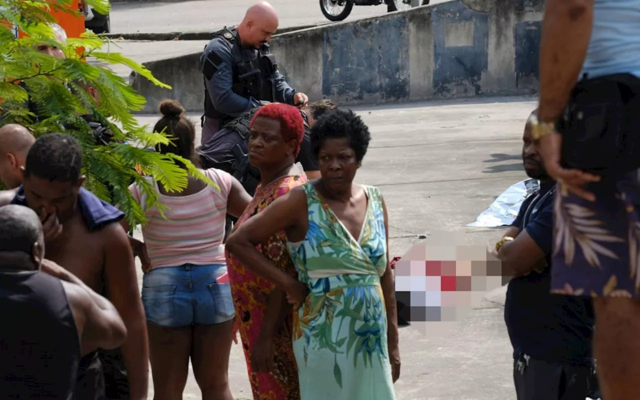 Megaoperação na Penha e Alemão tem intenso tiroteio; homem morre perto de BRT e PM é baleado