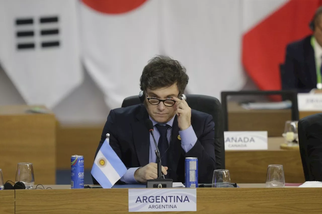 Estrategista de Milei encomenda pesquisa sobre preferência entre democracia e autoritarismo na Argentina