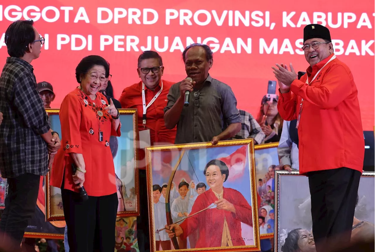 Megawati Bercanda Sindir Penggulingan Jabatan di PDIP