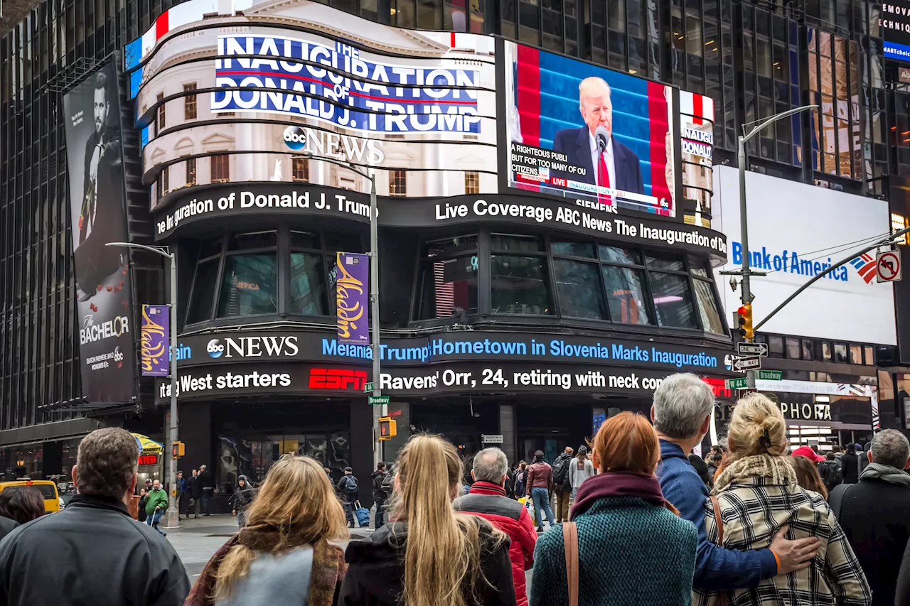 Хаос в американском правительстве из-за распоряжений Трампа