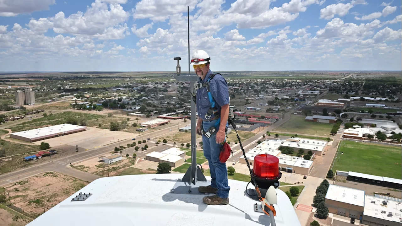 Trump Halts Wind Energy Projects, Raising Concerns Over Climate Goals and Job Losses