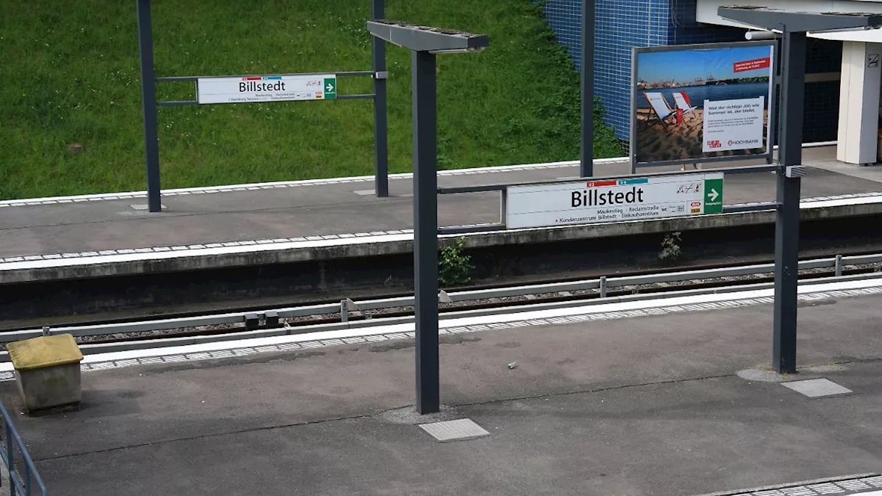 Er stürzte am U-Bahnhof auf die Gleise - Mann wird von U-Bahn überrollt und stirbt