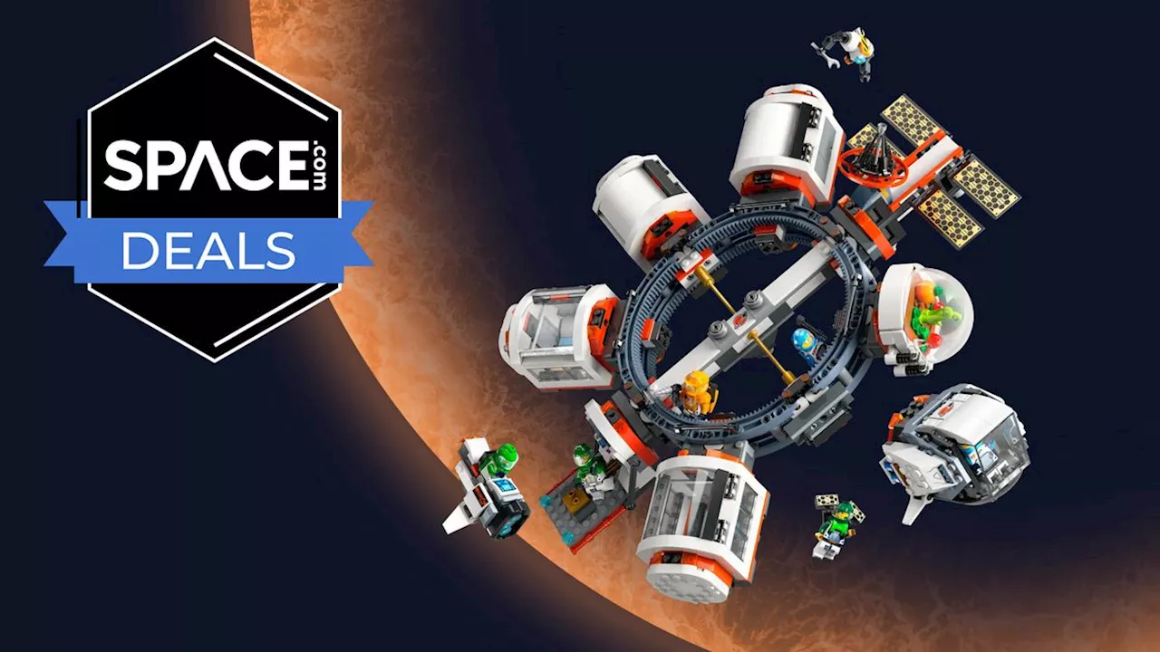 Lego City Modular Space Station Discounted to $84 on Amazon