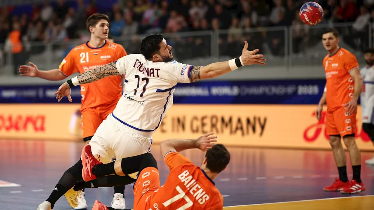 Handball-WM: Frankreich mit irrem Rückwärtswurf ins Viertelfinale