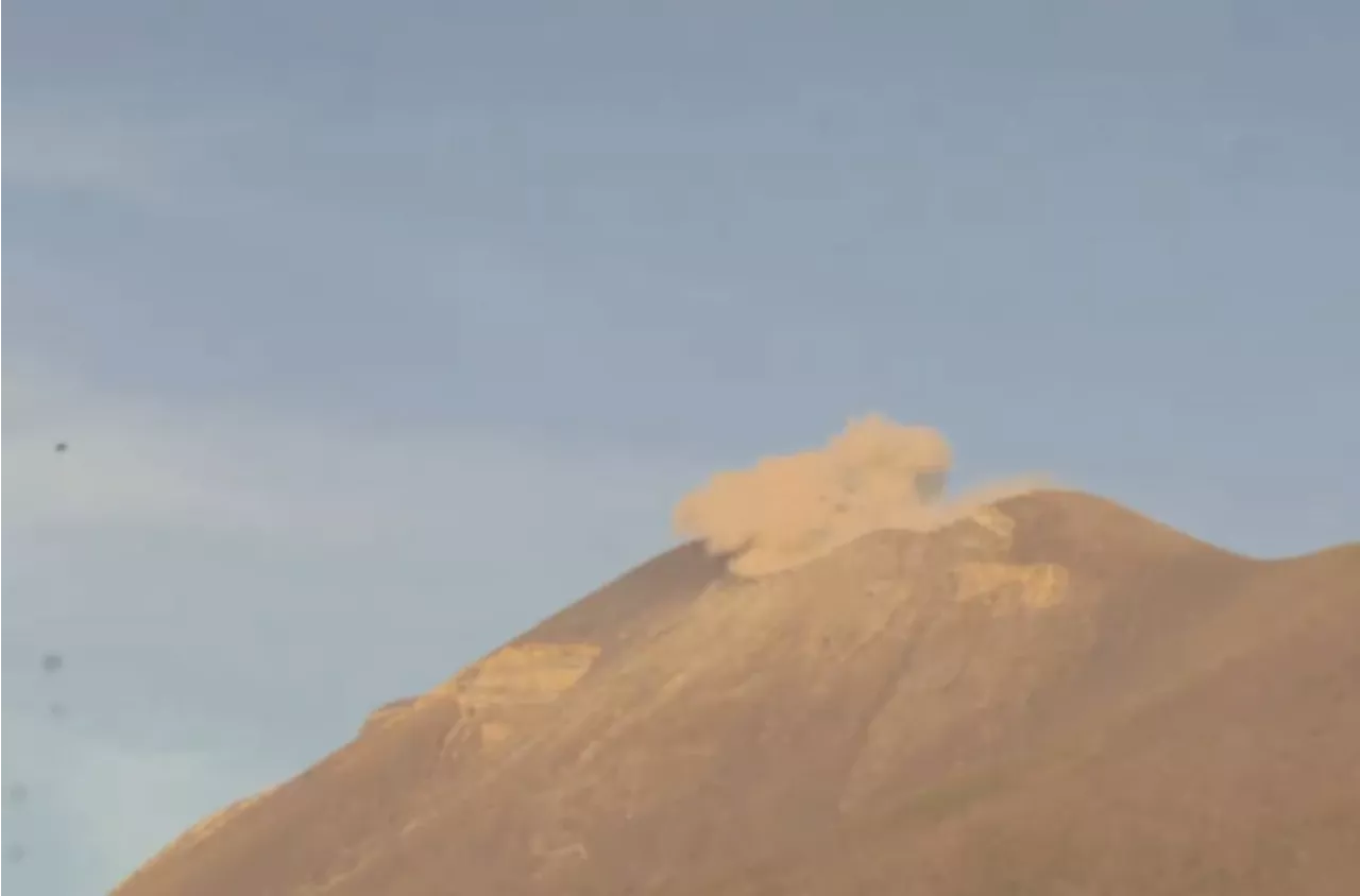 Kanlaon Volcano Ash Plume Erupts, Remains Under Alert Level 3