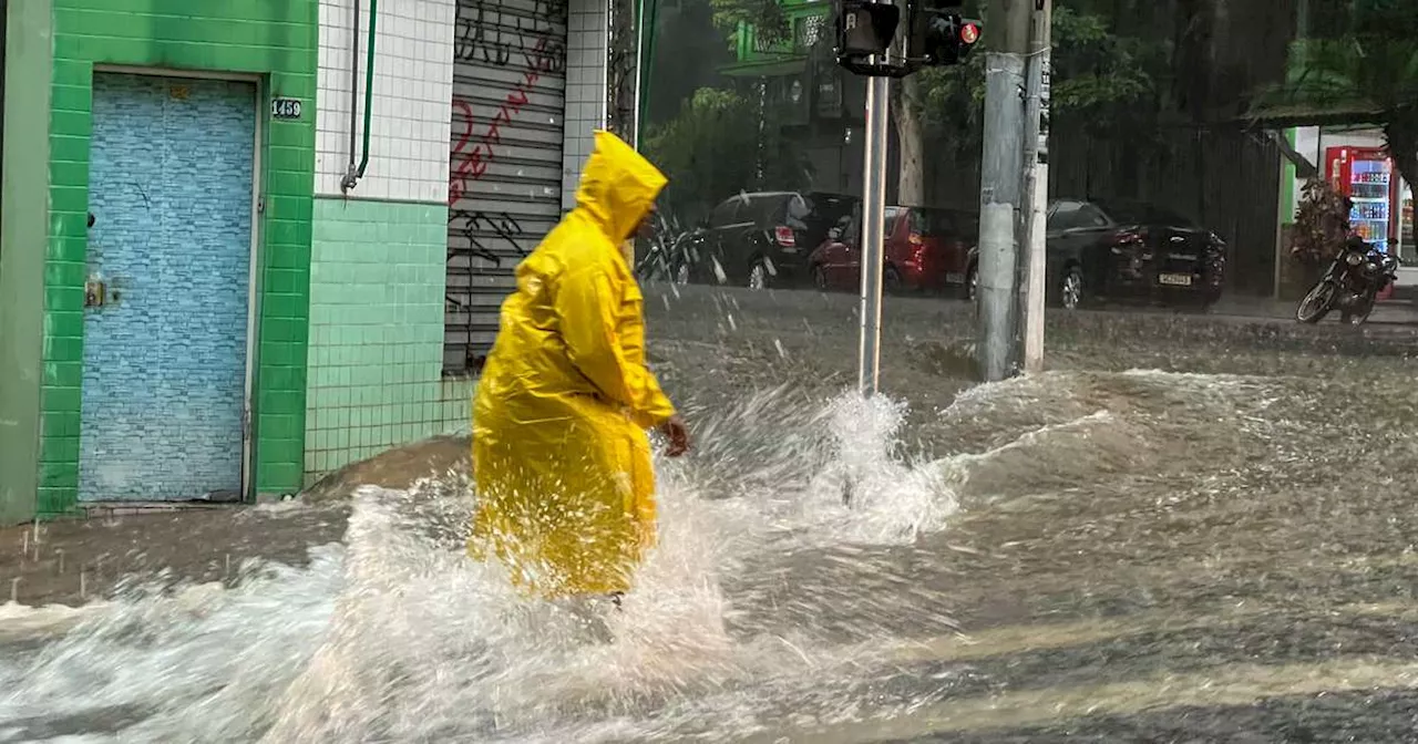 SP vive tarde caótica durante forte temporal; Defesa Civil emitiu alerta ‘severo’