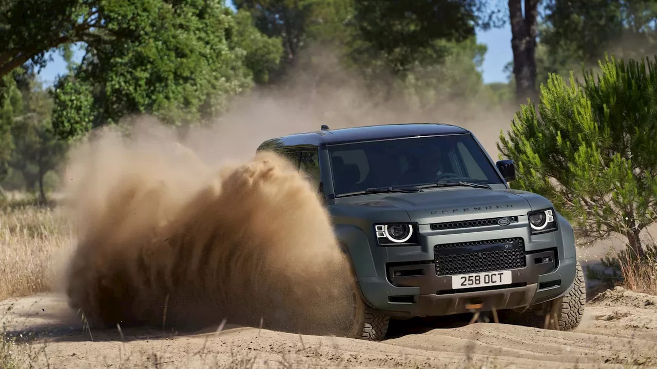 Watch out—the Land Rover Defender OCTA is entering the 2026 Dakar Rally