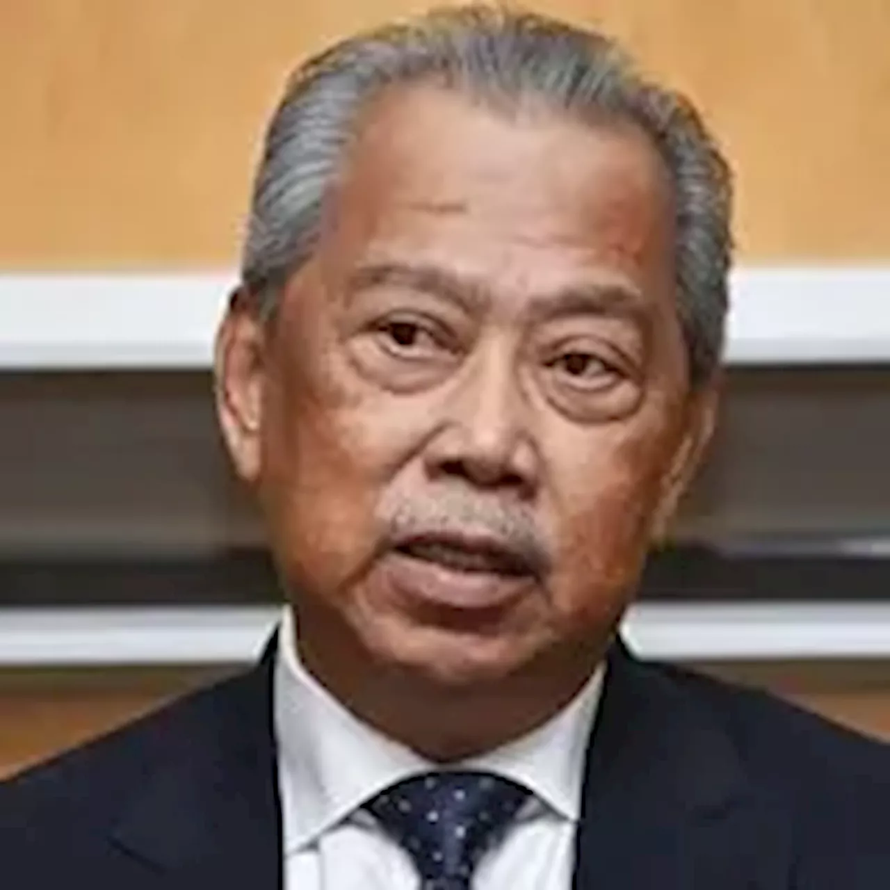 Penangguhan bersyarat, Muhyiddin bayar RM1.4 juta