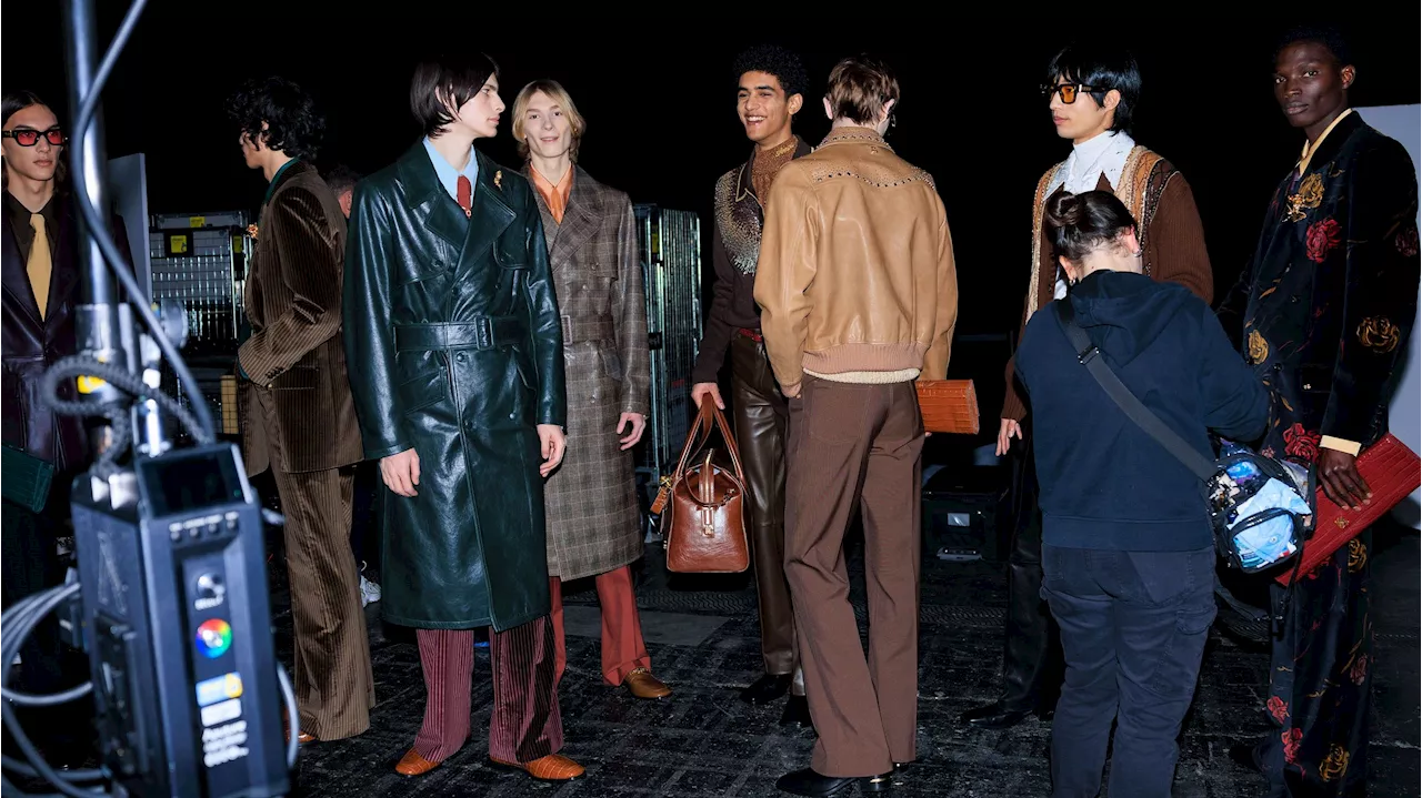 Un Vistazo Exclusivo al Backstage de París Fashion Week Masculina Otoño-Invierno 2025