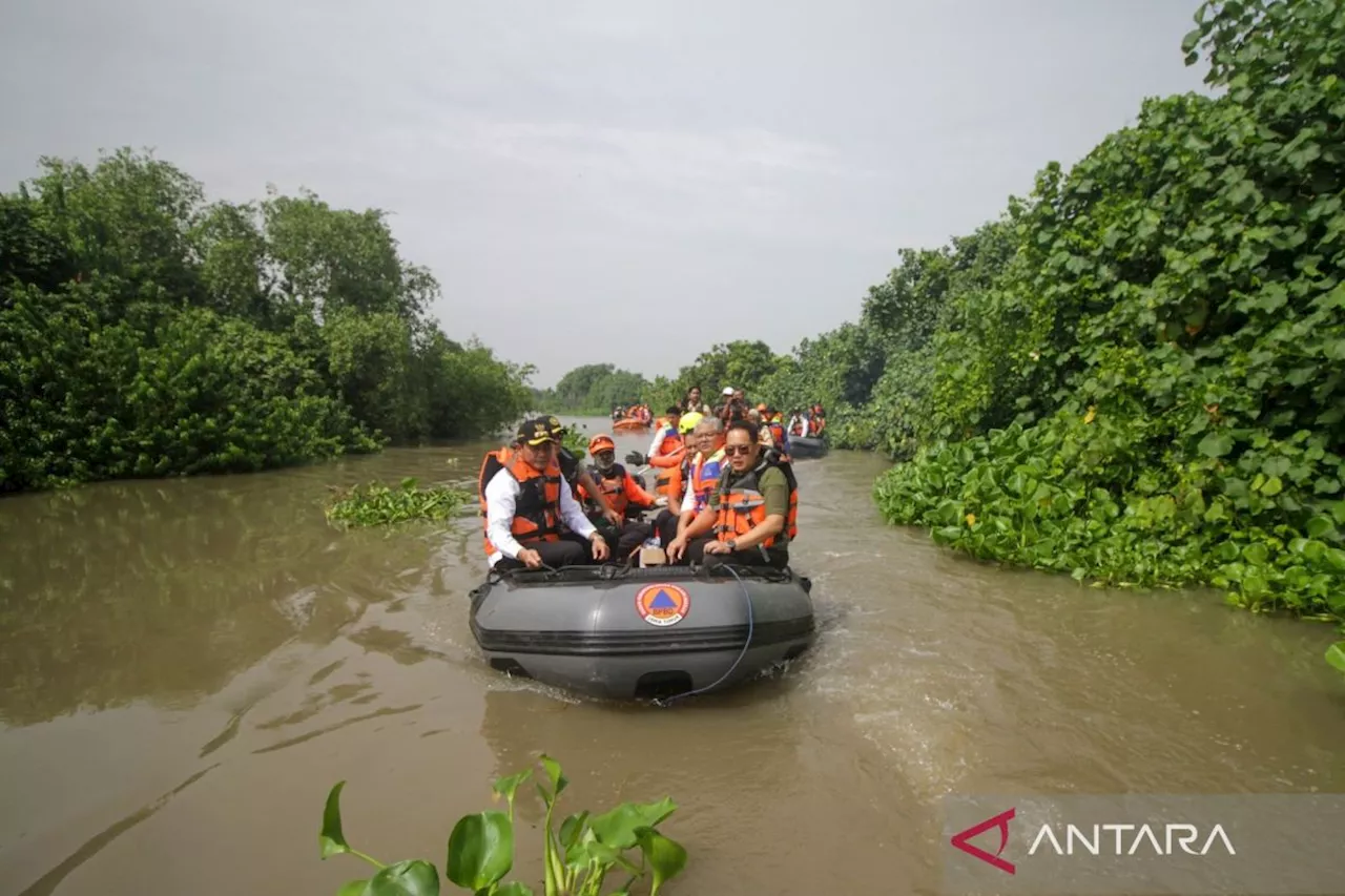 Banjir Terjadi Akibat Penyempitan Sungai Kedungpeluk di Sidoarjo