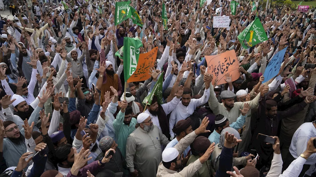 Pakistani court sentences 4 people to death for blasphemy