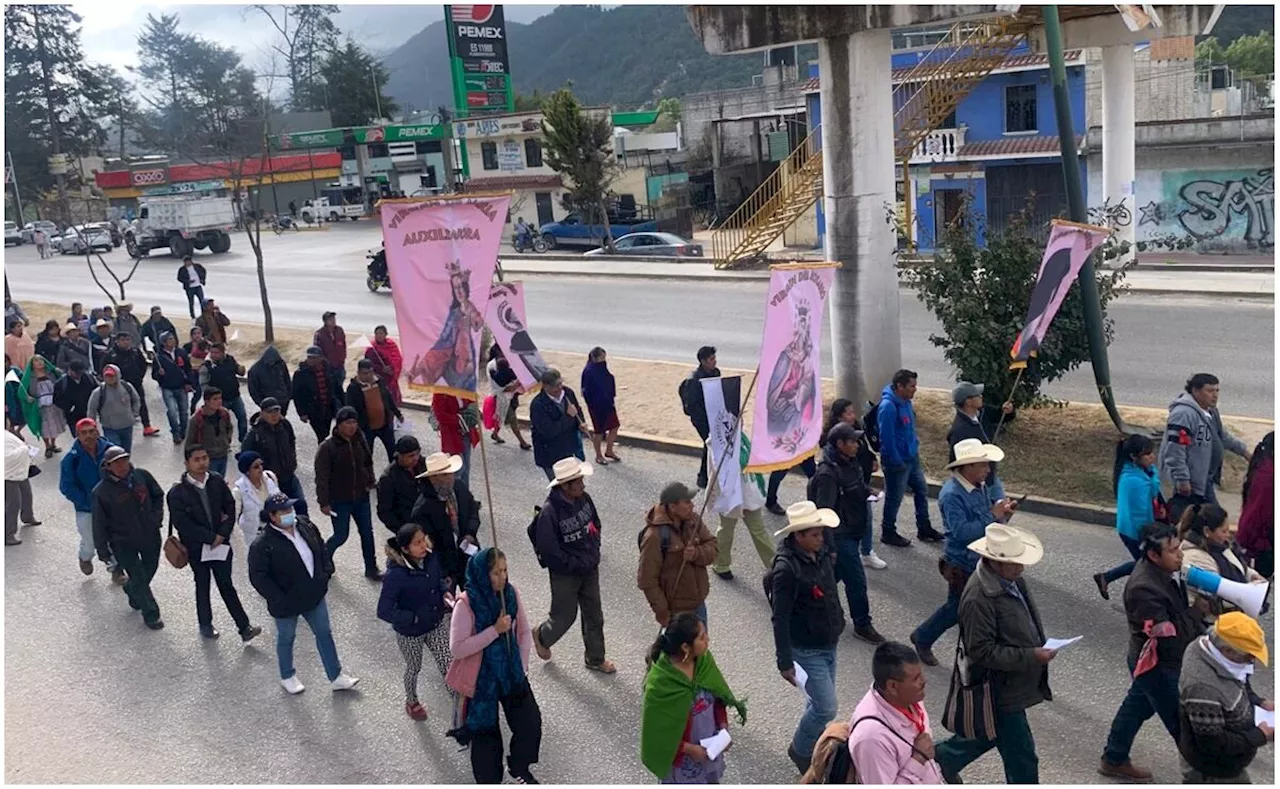 Católicos de Chiapas exigen justicia por asesinato de sacerdote Marcelo Pérez; protestan contra el desplazamiento forzado