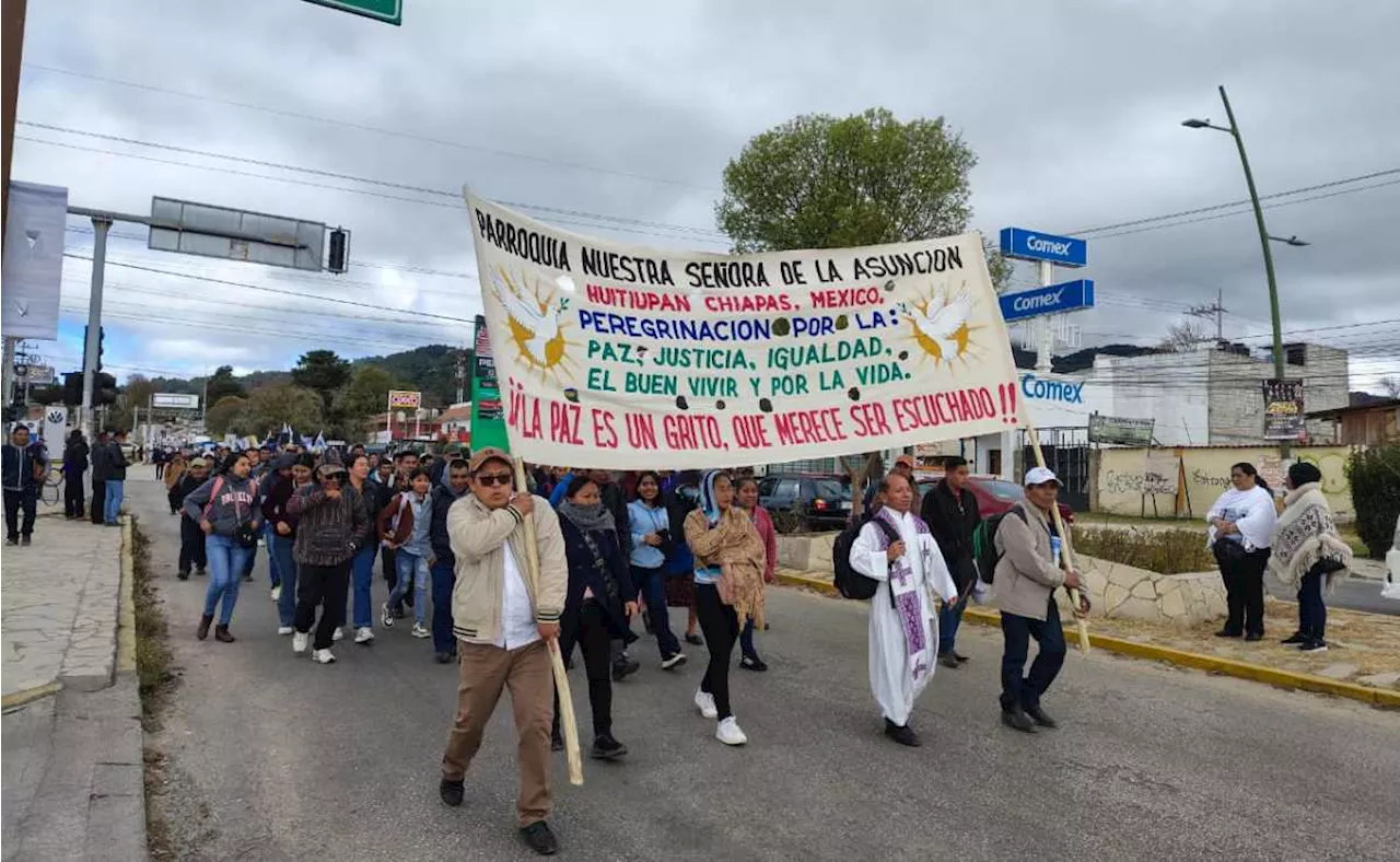 Católicos marchan en San Cristóbal de las Casas; piden paz ante violencia criminal de los cárteles en Chiapas