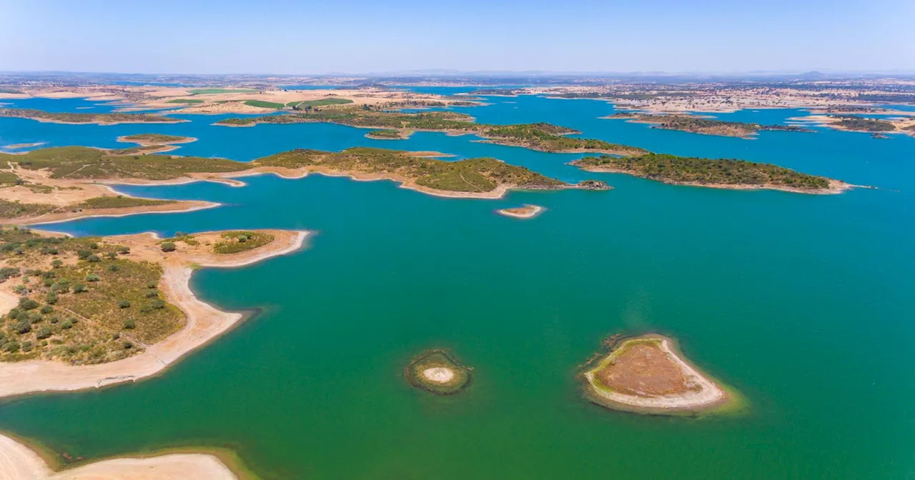 À descoberta do melhor do Alentejo, com partida e chegada à albufeira de Alqueva