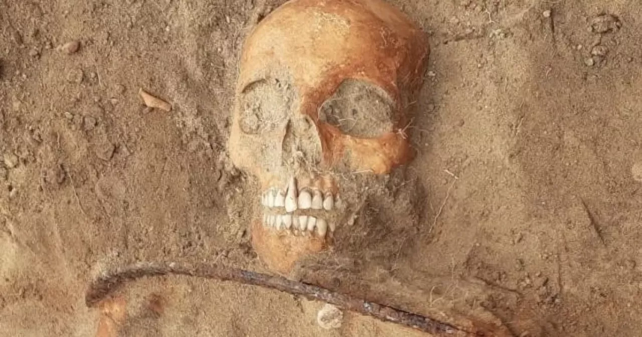 Macabro hallazgo en un pueblo de Polonia: arqueólogos encontraron el cuerpo de un vampiro enterrado hace 300 años