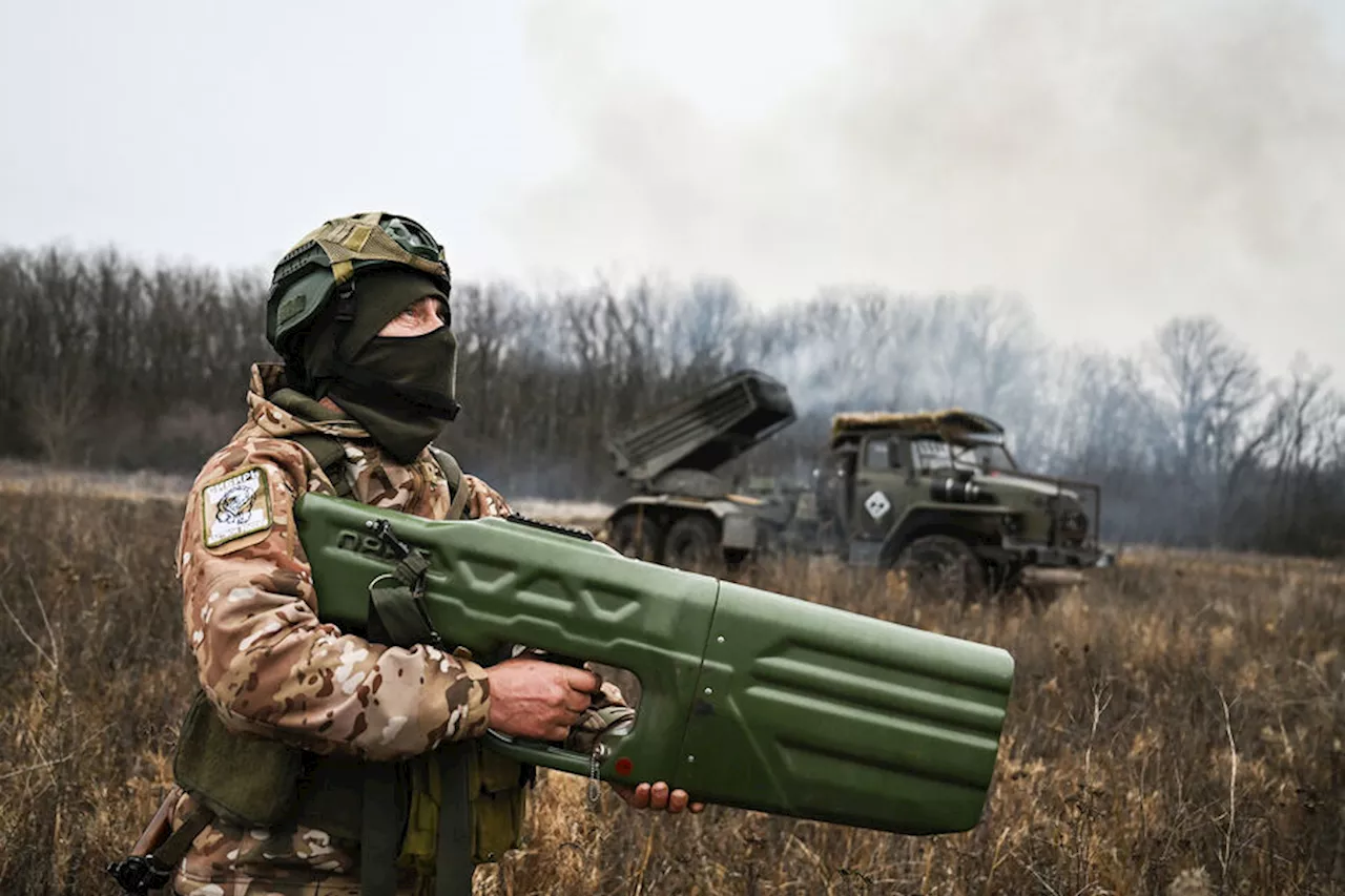 Российские войска стоят практически на границе Днепропетровской области