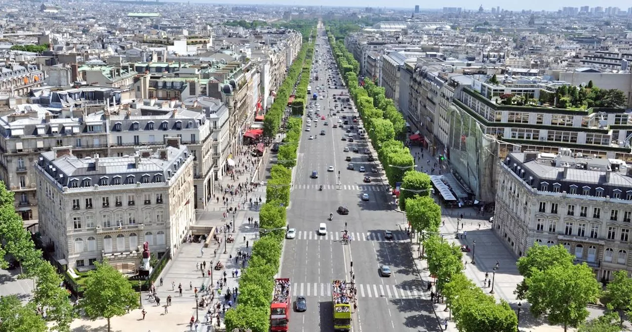 Une addition à 83 € pour cinq cafés et trois macarons sur les Champs-Elysées : les touristes sont-ils choqués comme l’influenceuse espagnole ?