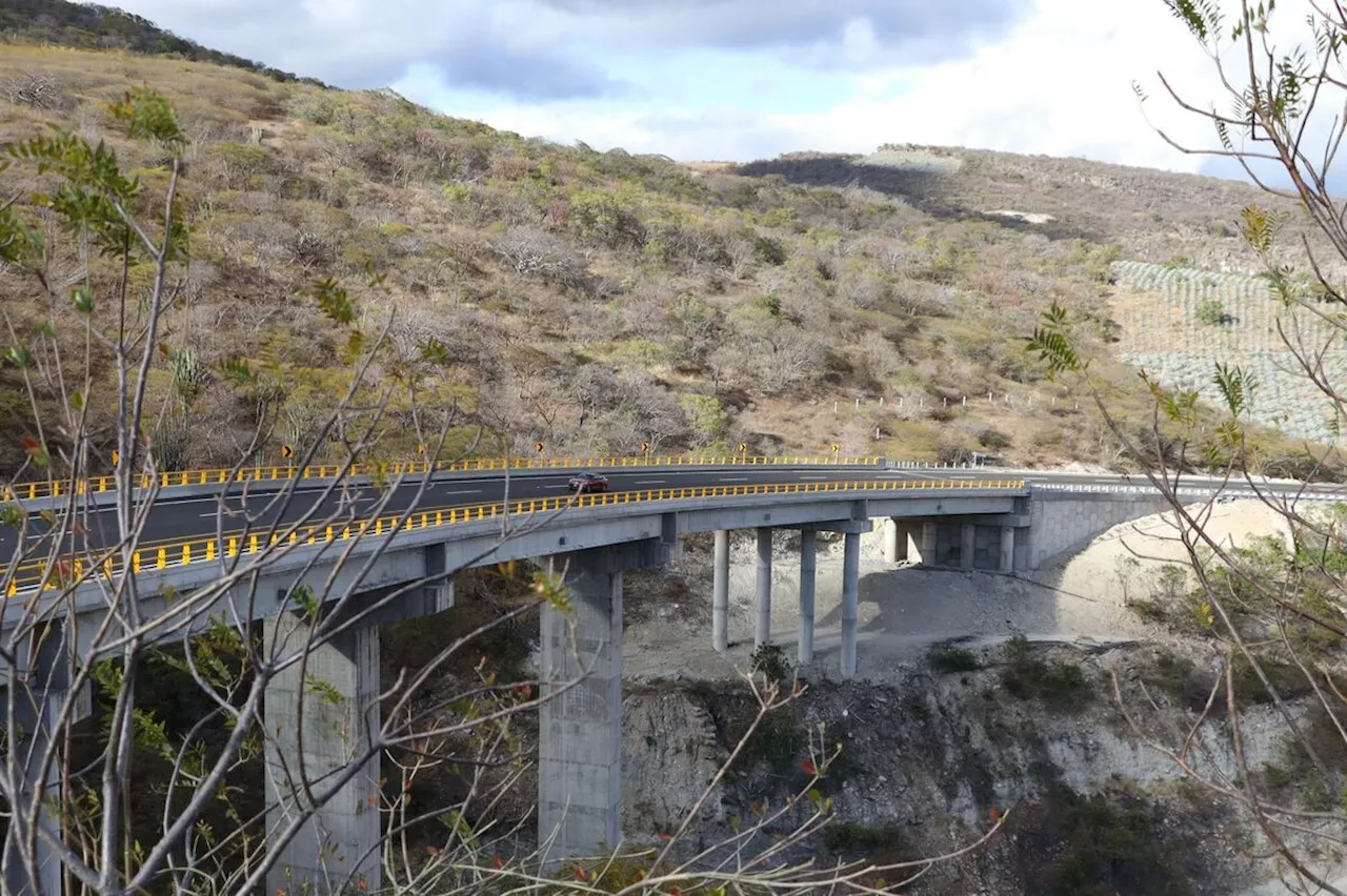 Concluye SICT última etapa de construcción de carretera Mitla-Tehuantepec