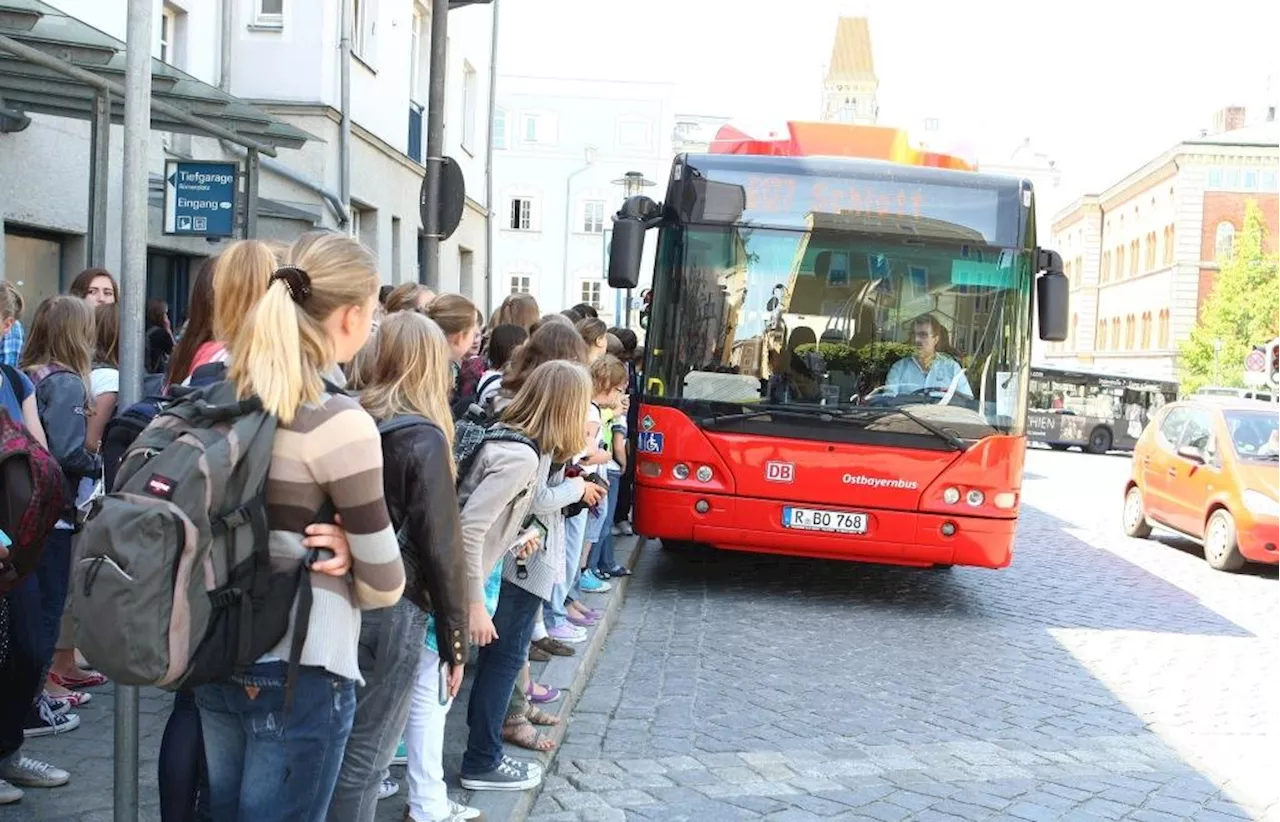 Sexuelle Belästigung im Schulbus von Bad Kötzting nach Lam – 19-Jähriger fasst Schüler an