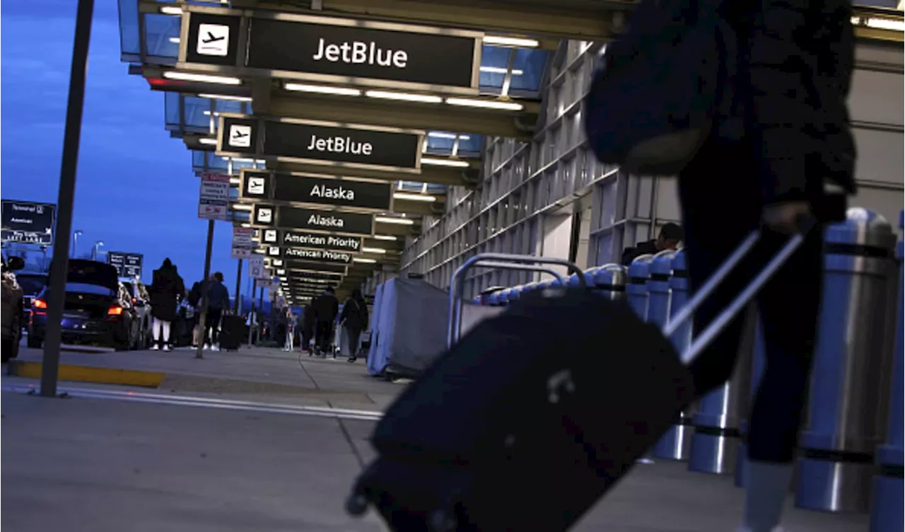 JetBlue offers some pilots early retirement packages, union says