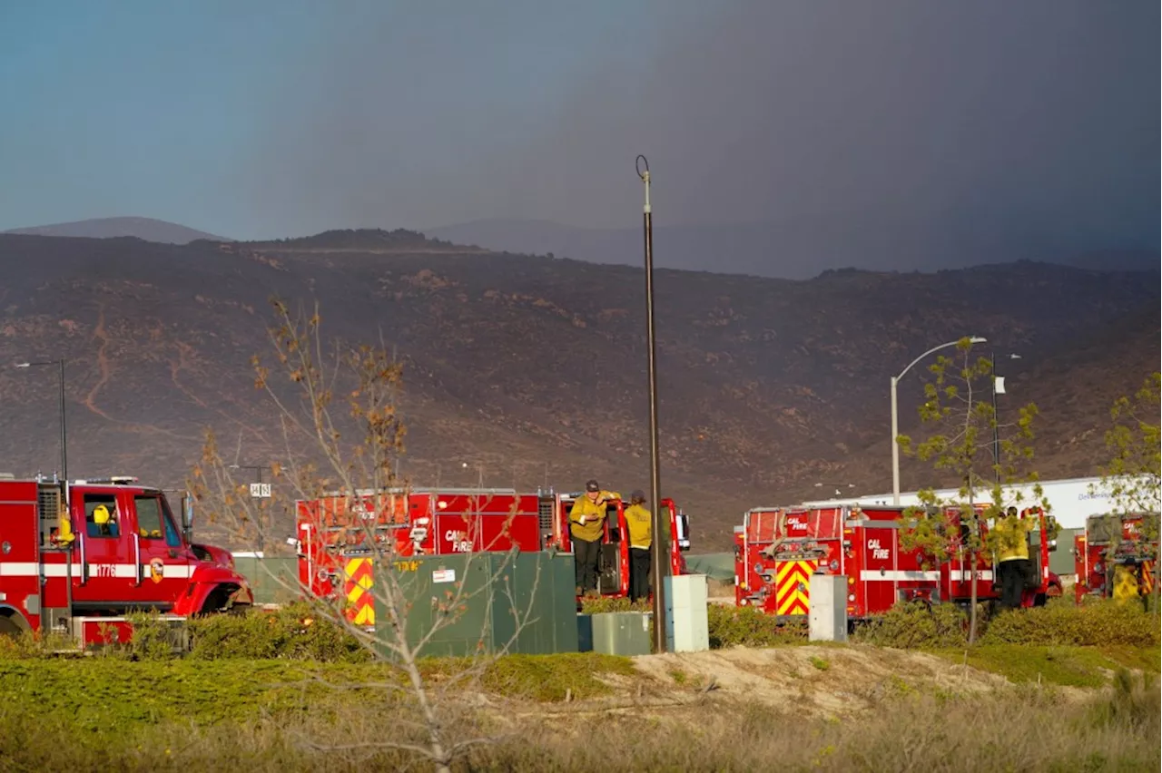 At Otay Mesa jails, wildfire curbs visits to thousands behind bars just beyond evacuation zone