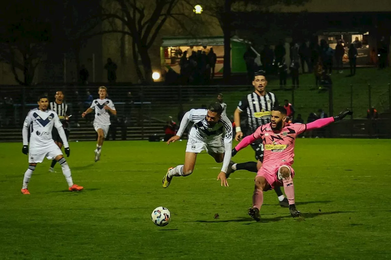 Bordeaux s'impose à Poitiers et réduit l'écart sur Saint-Malo