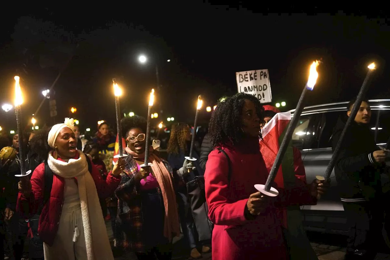 Bordeaux : une marche aux flambeaux contre la vie chère et en soutien aux militants d’outre-mer