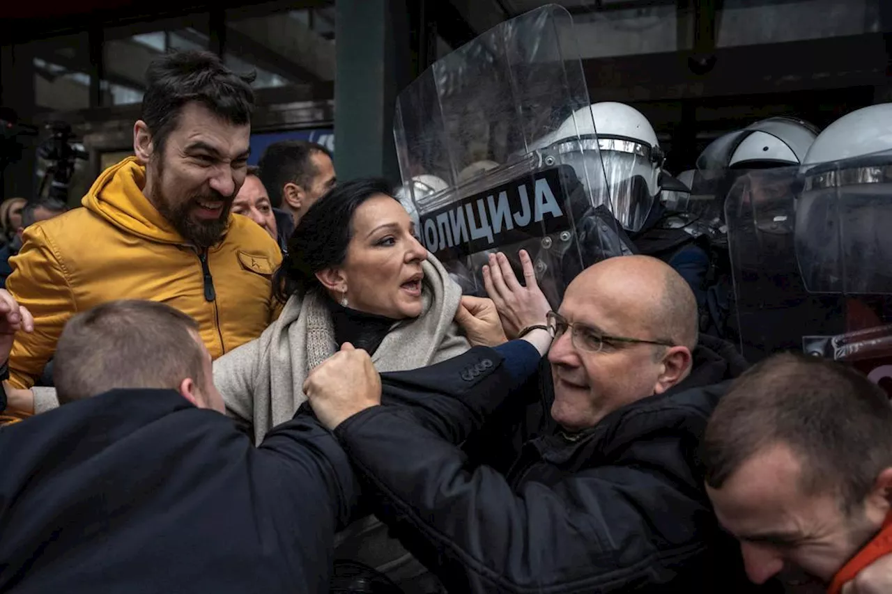 Serbia: Studenter Protesterer mot Korrupsjon og Dødsulykke på Jernbanestasjon