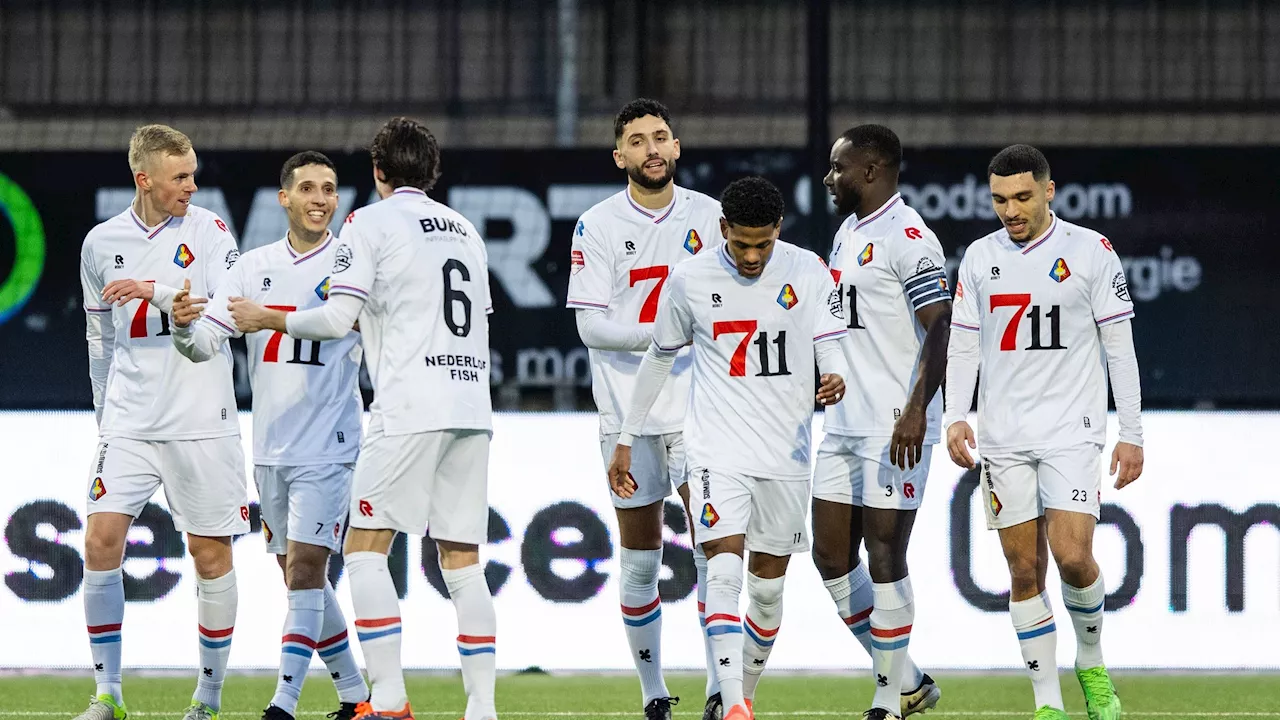 Keuken Kampioen Divisie-topscorer Zakaria Eddahchouri van grote waarde bij ruime zege op Jong Ajax