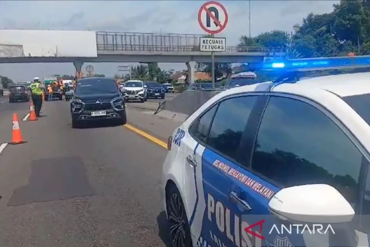 Tol Jakarta-Cikampek Terapkan Lawan Arah Atasi Kemacetan Libur