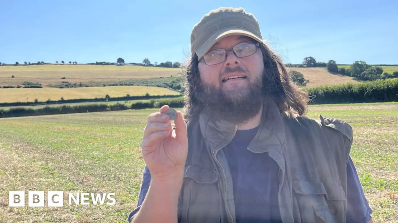 Filmmaker Finds 'Mysterious' Bronze Age Gold Ring