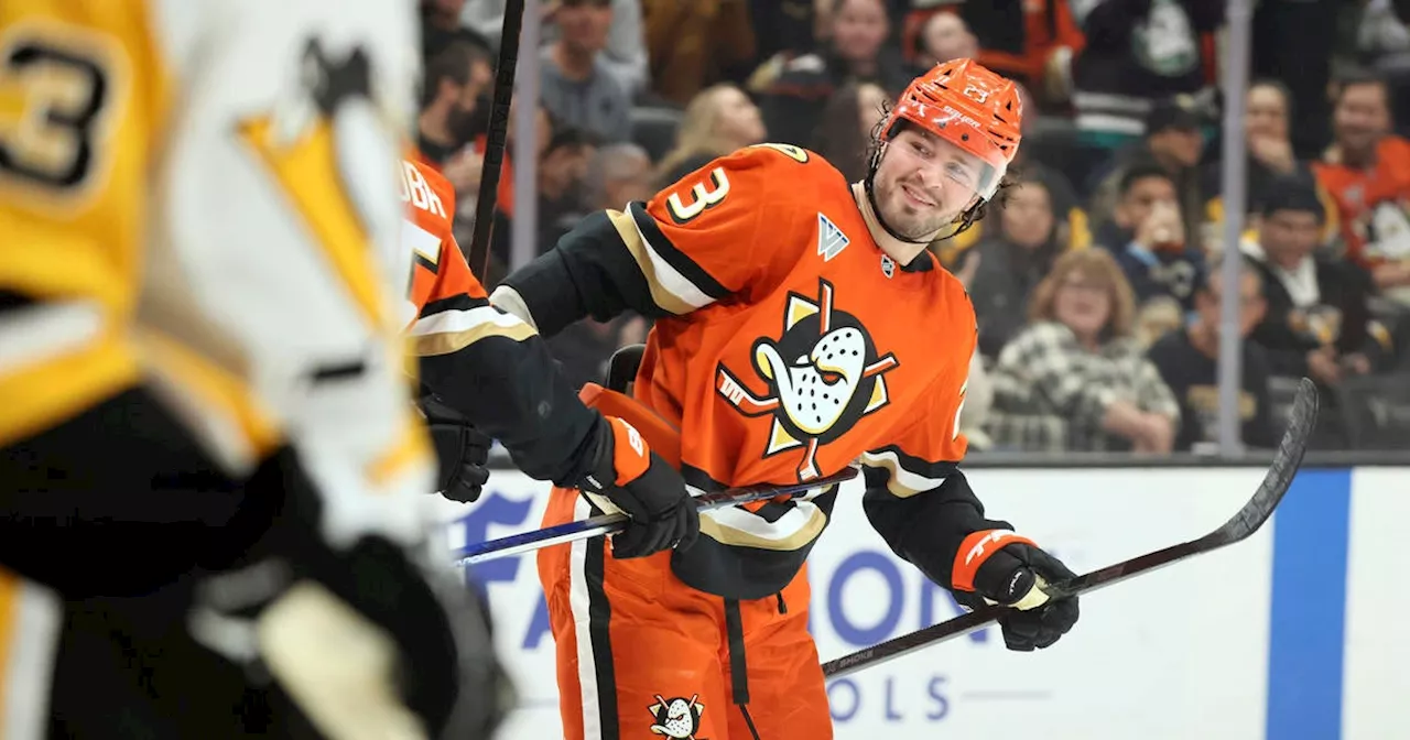 McTavish and Killorn Lead Ducks Past Penguins