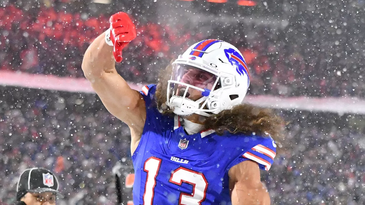 Buffalo Bills Receiver Mack Hollins Wears 'Animal' Costume for AFC Championship