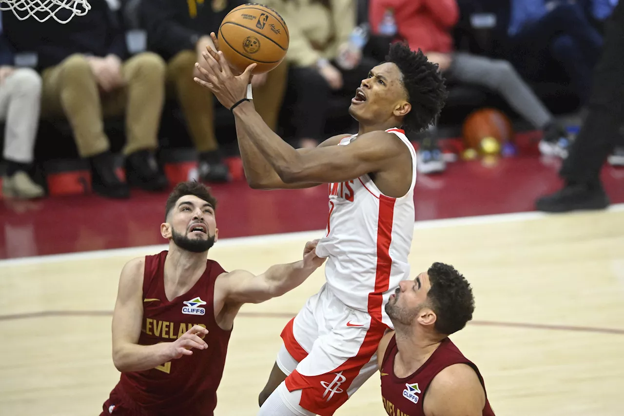 Thompson Triple-Double Leads Rockets Past Cavaliers in Regular-Season Sweep