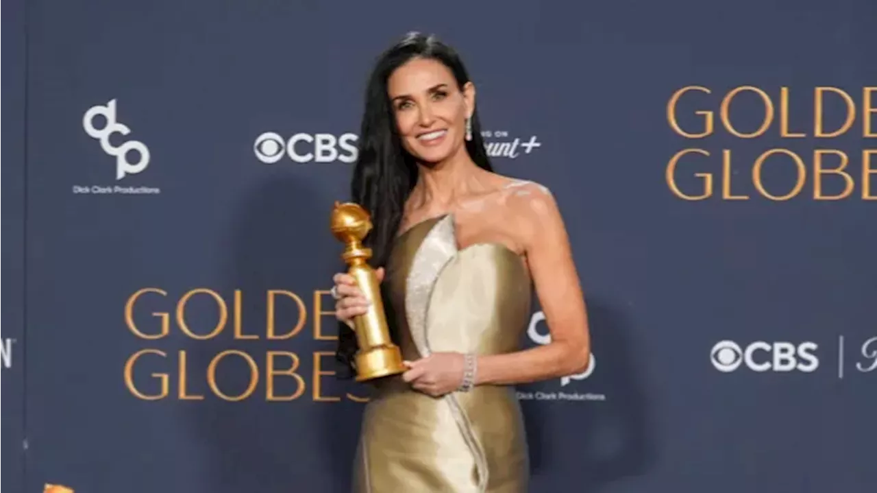 Demi Moore Lahir Kembali 