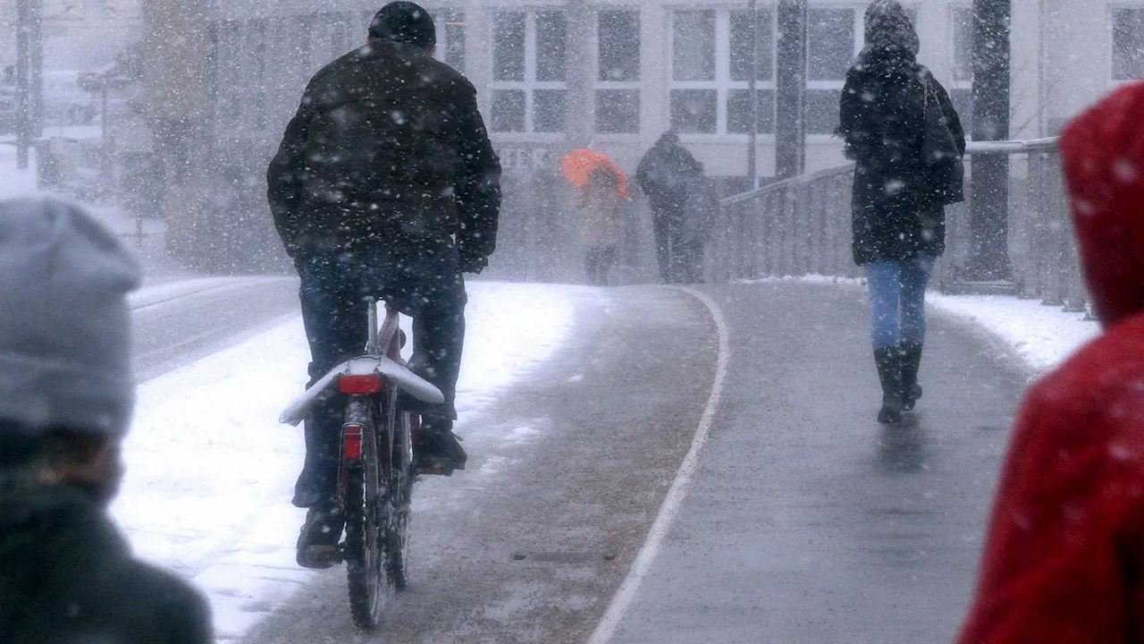 Wetter-Chaos in Österreich - Kaltfront bringt Schnee, dann ändert sich Wetter total