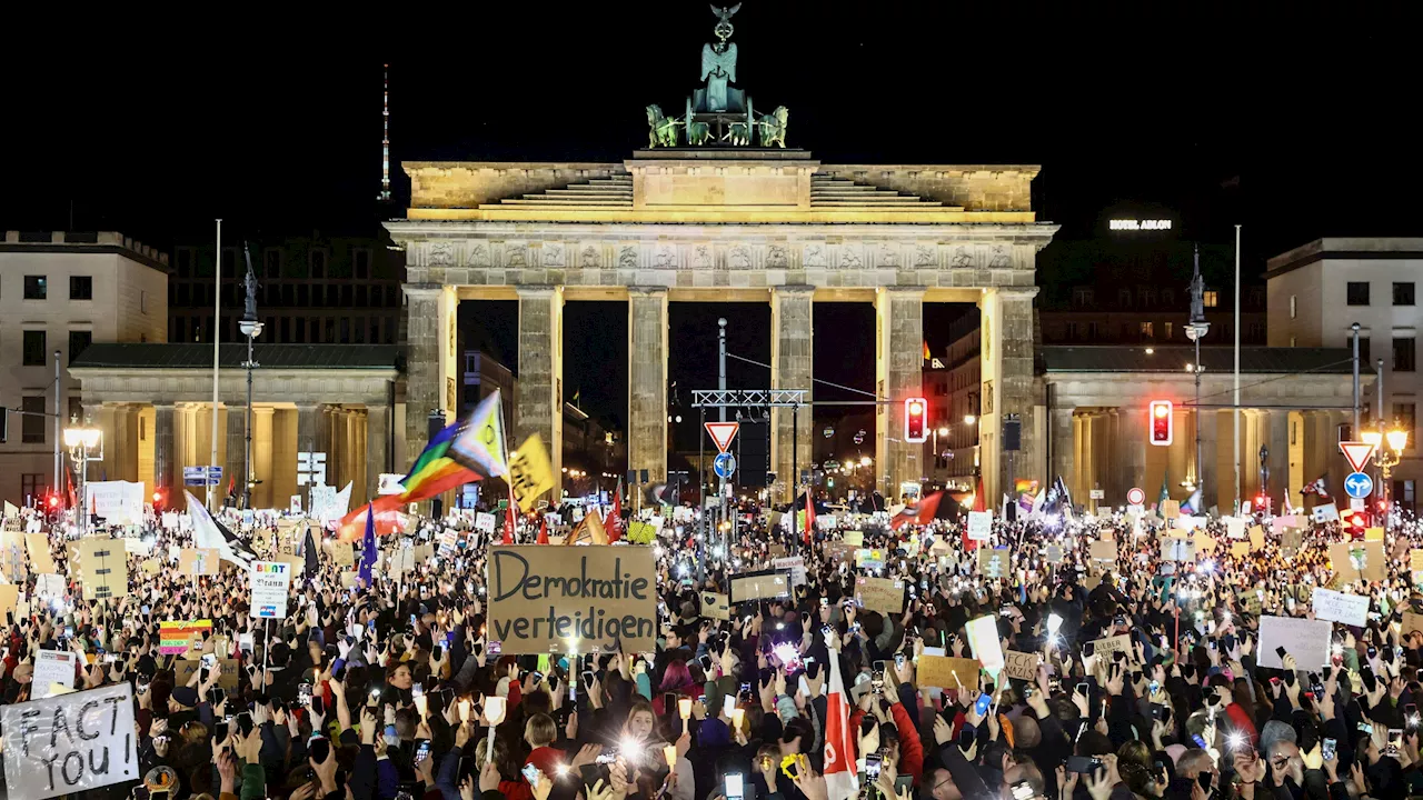 Zehntausende Protesten gegen Rechtsextremismus und für die Demokratie