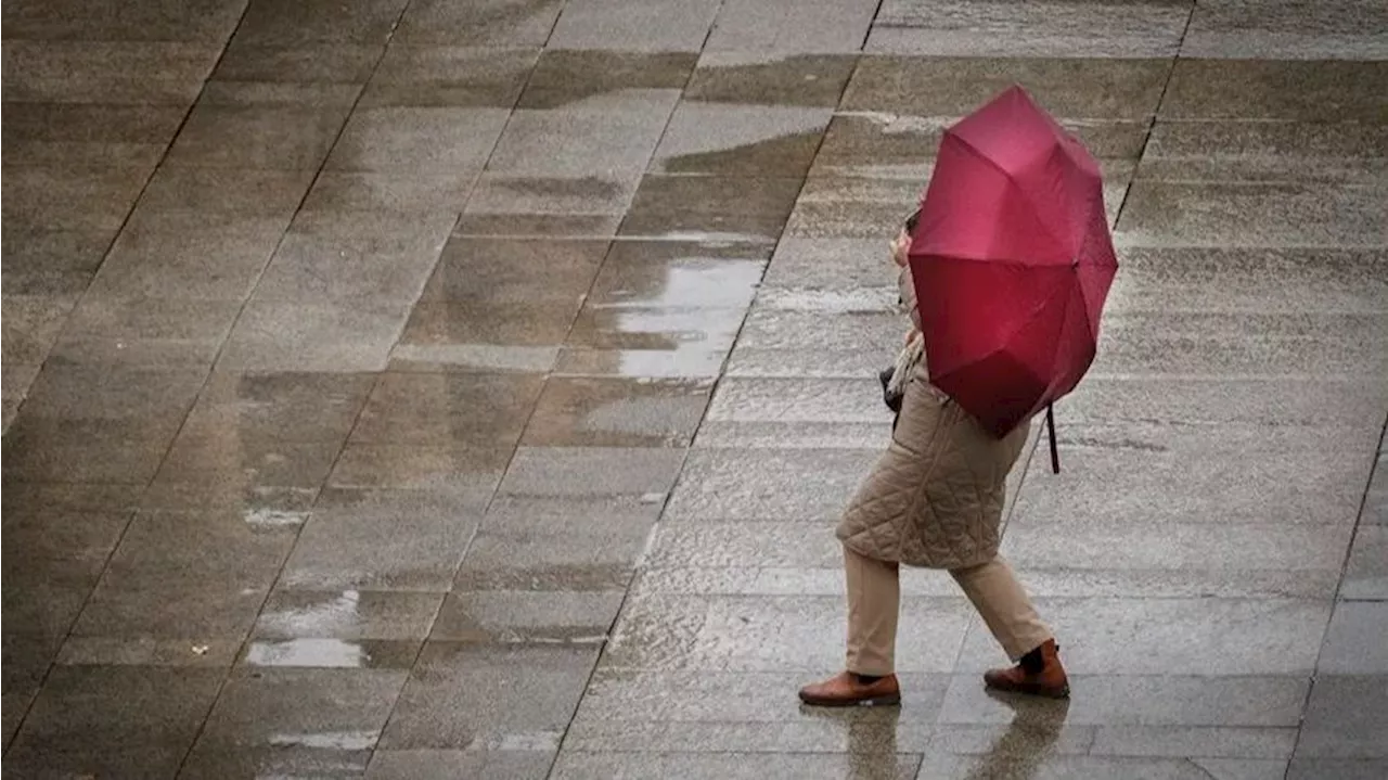 Galicia se prepara para la borrasca Herminia: 'Este domingo no hay que arriesgar'