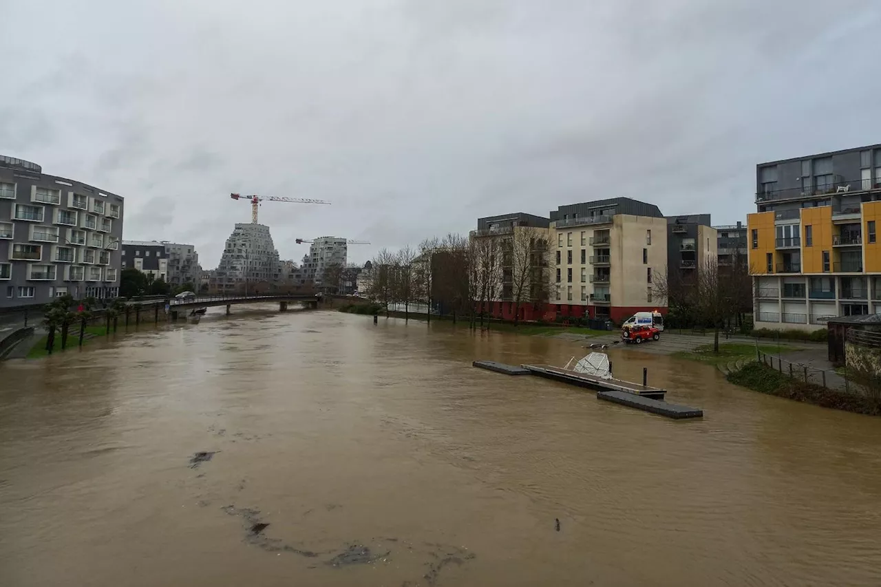 Dépression Herminia : Crue Record à Rennes, Vents Violents et Perturbations dans l'Ouest de la France