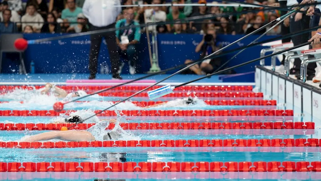 VIDEO. Natation : 'Le coup du lapin !' Plusieurs nageuses lourdement blessées à la tête en pleine compétition