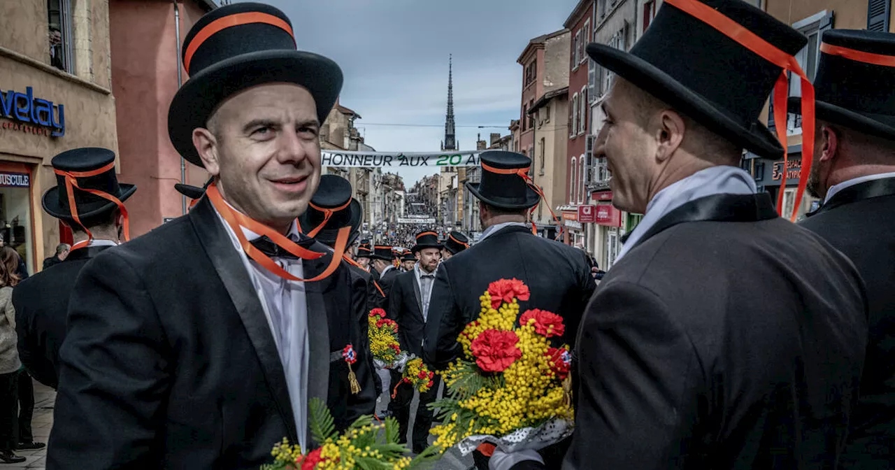 A Villefranche-sur-Saône, le défilé traditionnel réservé aux hommes fait des vagues : «Quand tu es une femme de 20 ans, tu regardes»